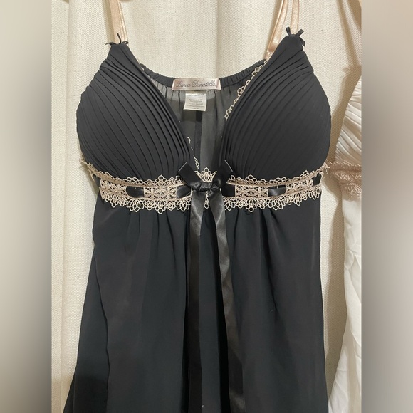 Black and white sheer lingerie - Picture 2 of 4